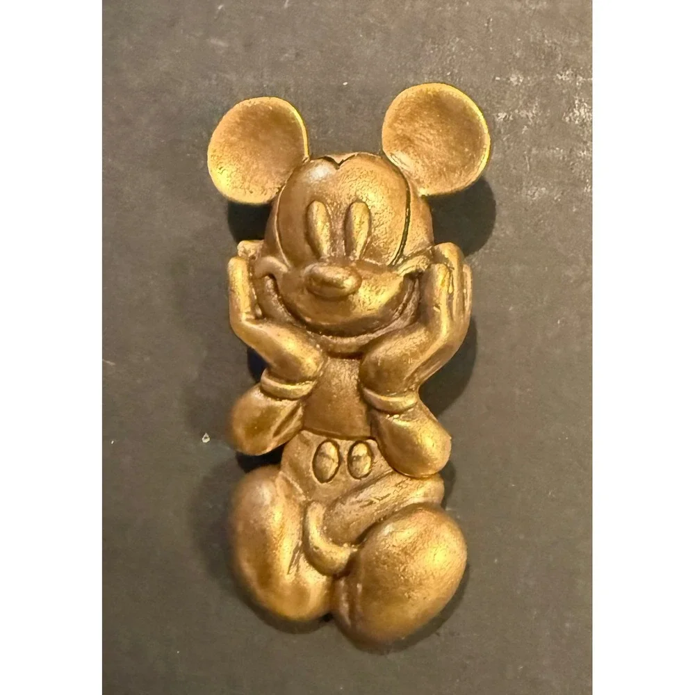 Disney Womens Brooch Gold Tone Articulated Mickey Mouse Vintage Style Pin